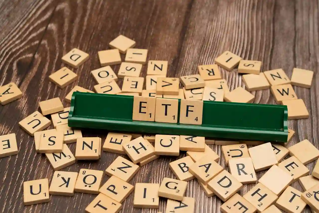 SCHD ETF 투자로 안정적인 수익 만들기 위한 전략 탐색하기