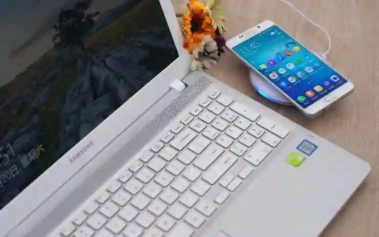 갤럭시 Z 플립5 출시일과 사전예약 정보, 디자인 유출 살펴보기