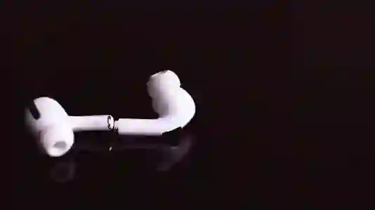 AKG N400, 노이즈 캔슬링의 새로운 기준을 경험해보세요!