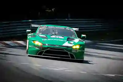 차량용 청소기 에어건 기능까지 겸비 그런데 사이즈는 미니!